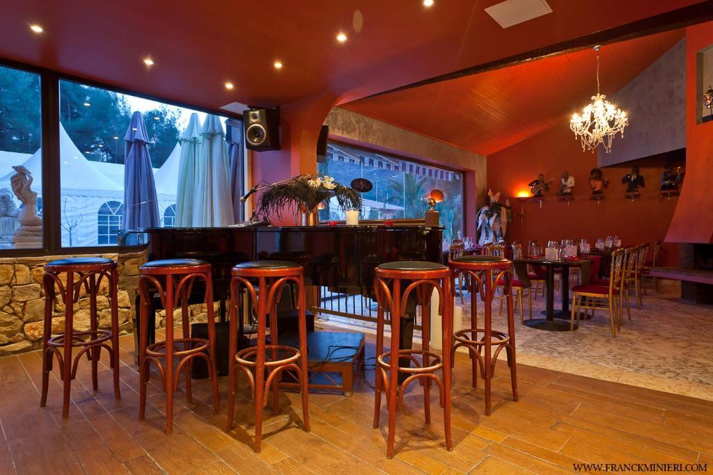 Contes  Villa Cyriel מראה חיצוני תמונה